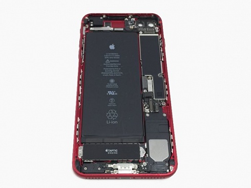 Замена аккумуляторной батареи на iPhone 7 Plus